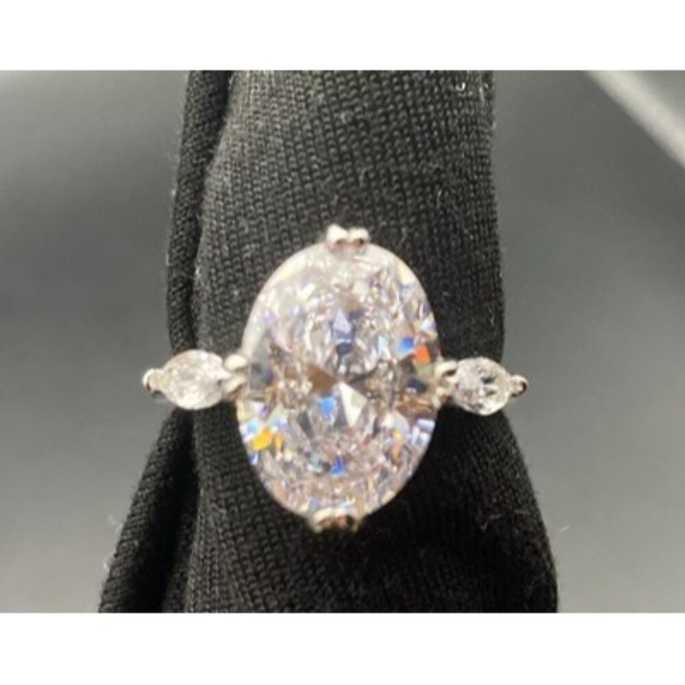 Engagement Wedding Ring BIG Oval Cubic Zirconia Solitaire 925 Silver Size 8.75 - Picture 1 of 6
